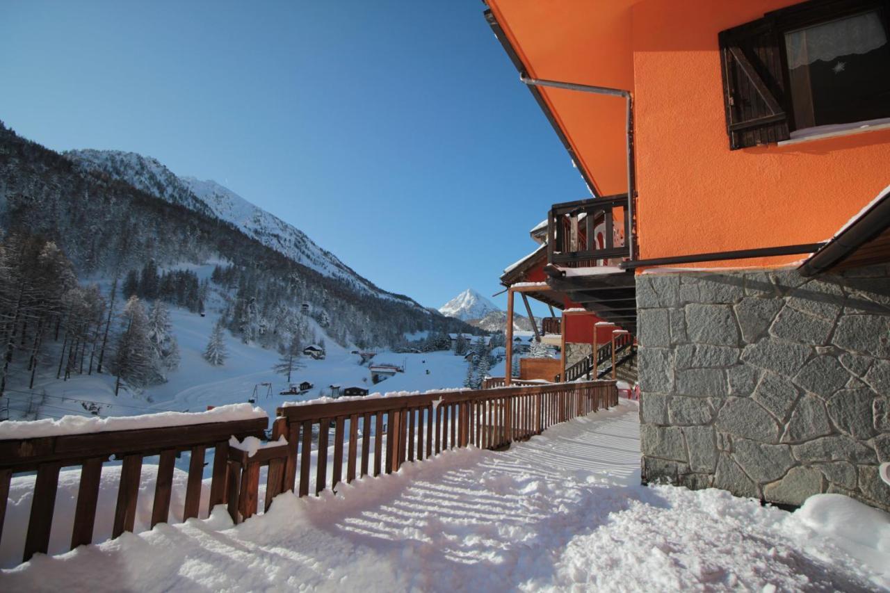 Hotel Al Foiron Claviere Buitenkant foto